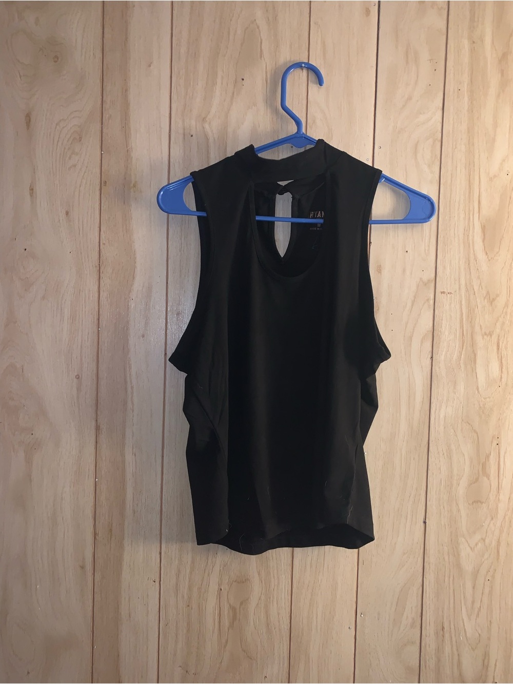 Shyanne Black Sleeveless Keyhole Neck Tank